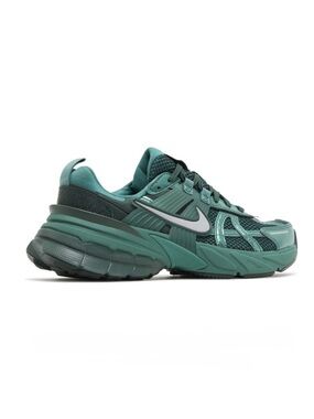 Nike
V2K Run "Bicoastal" trainers Sneakers -Women Size US 8.5 men 7 unisex New